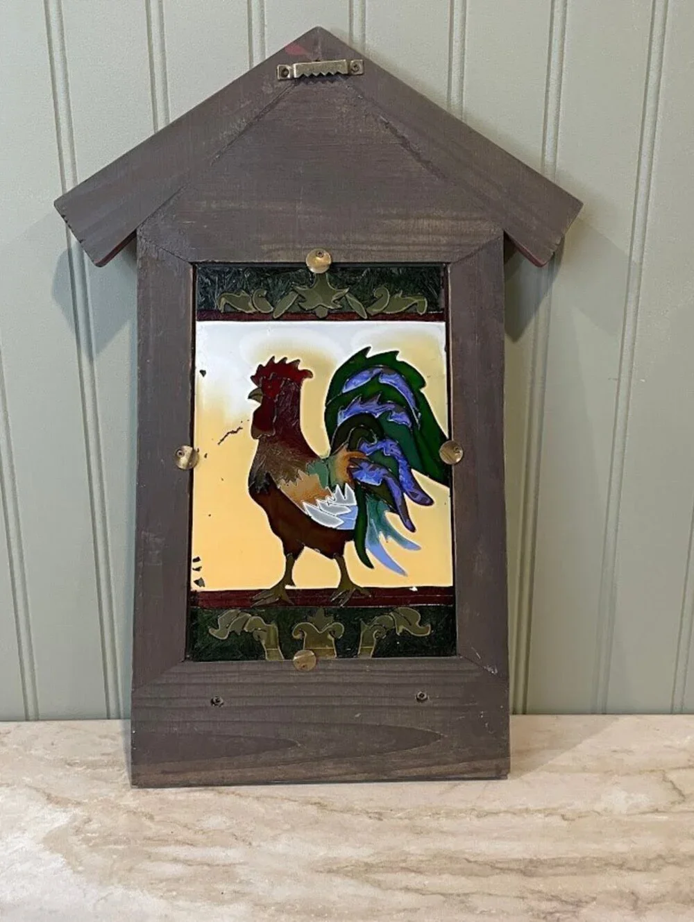 Vintage Farmhouse Wooden Rooster Shelf With Hooks